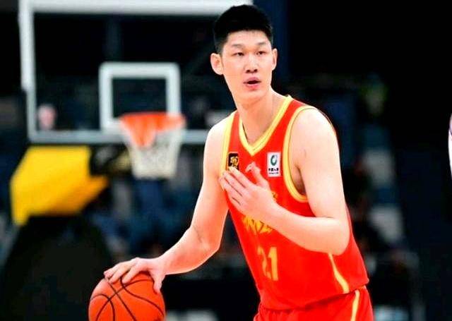湖人翻盘上海队，胡金秋刷新纪录