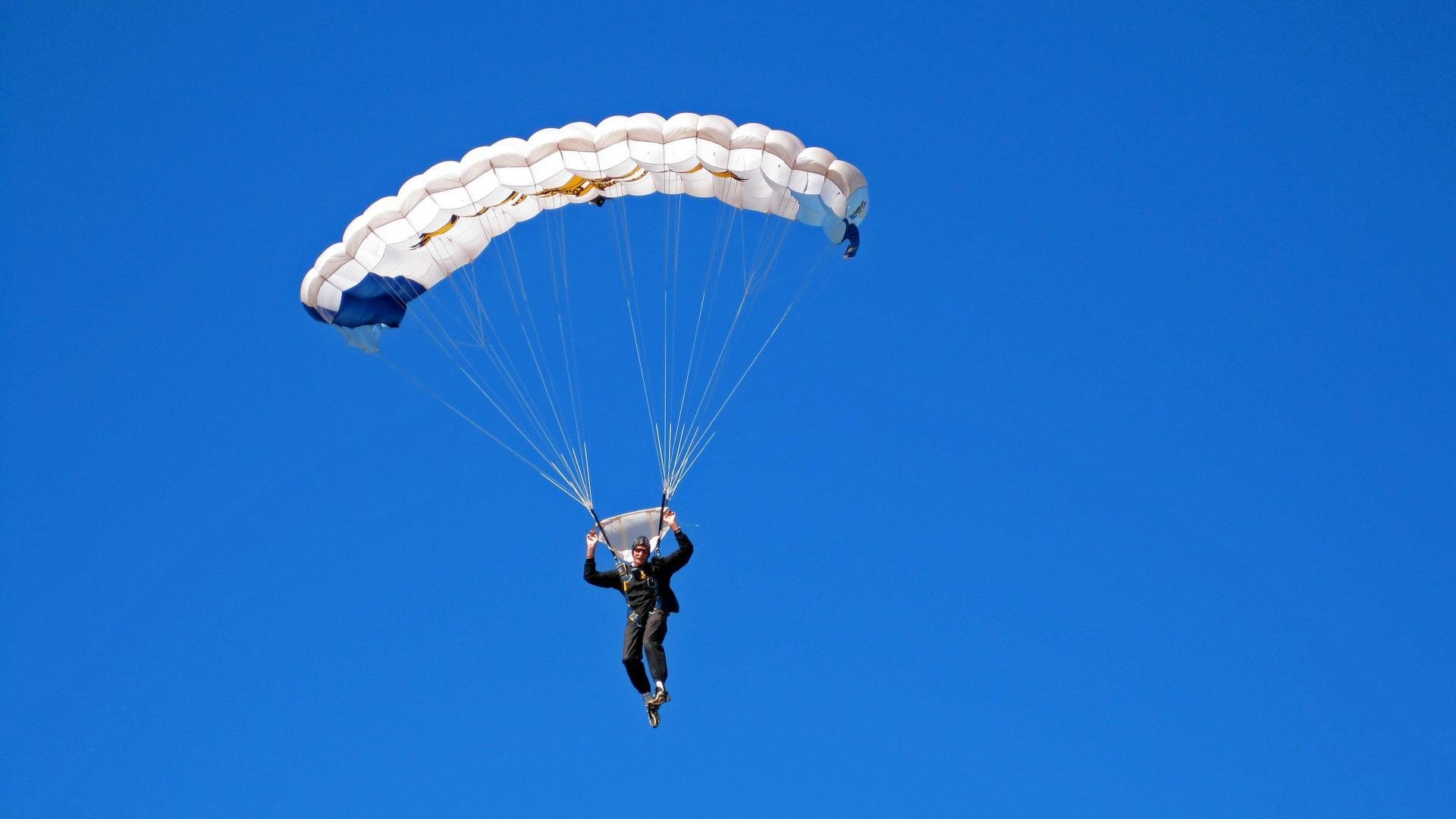 黄色潜水艇的南美风暴，比利亚雷亚尔巅峰对决，奥斯梅恩关键制胜