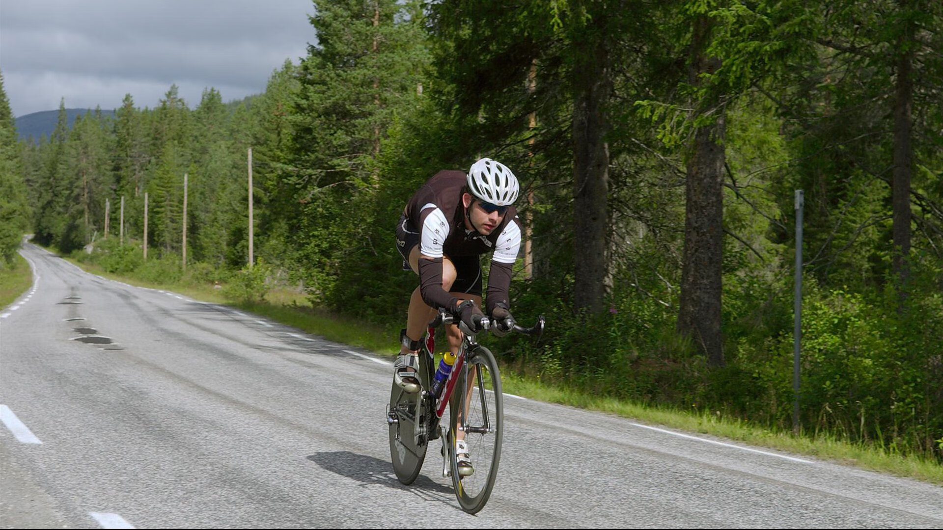 一记神仙球定乾坤，许昕惊艳四座的背后，日本队险胜瑞典队藏着乒乓江湖的终极密码